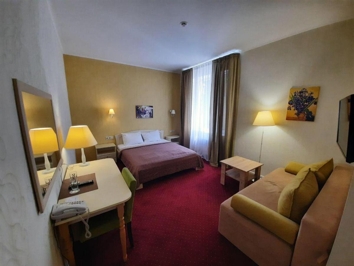 Hotel Ajur Odessa Buitenkant foto
