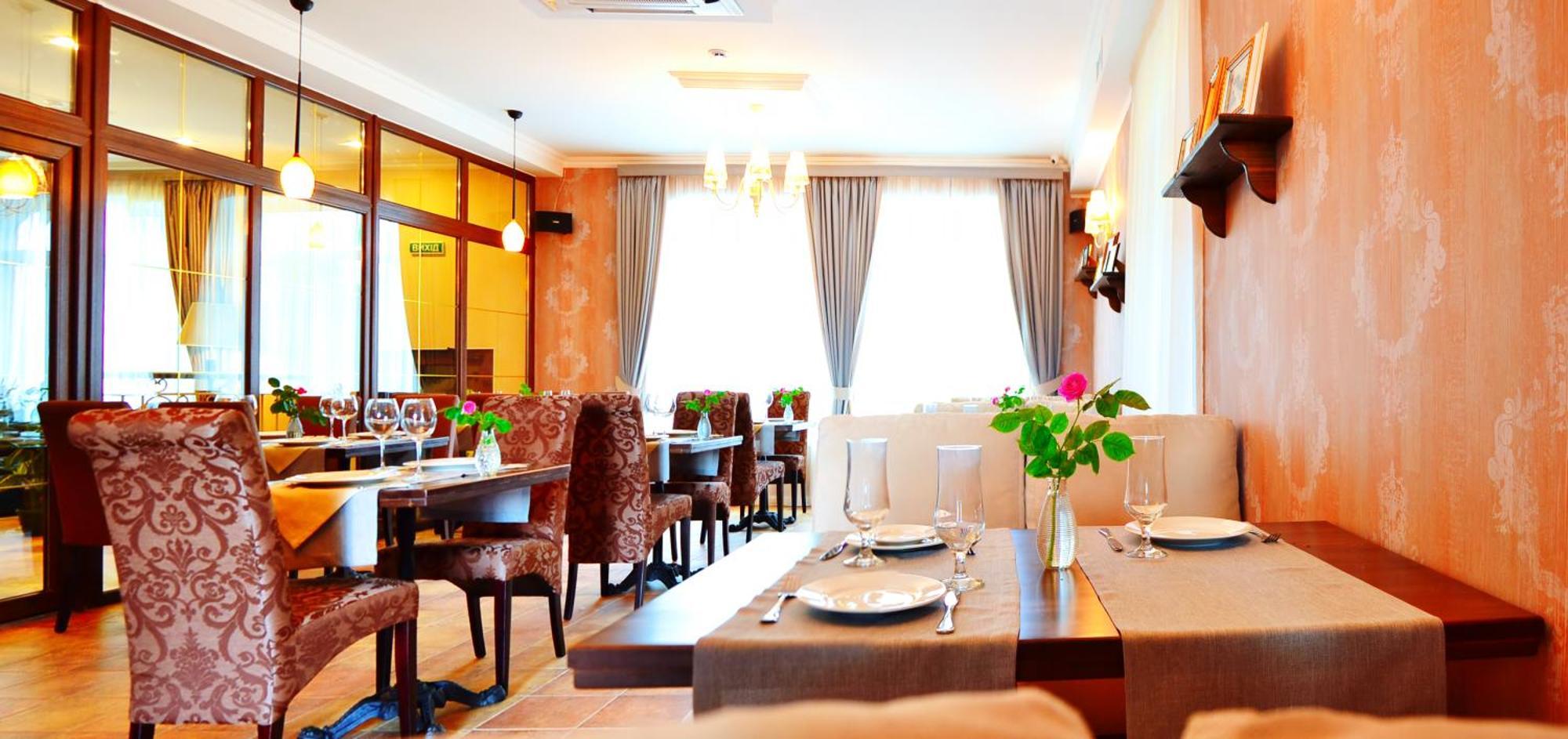 Hotel Ajur Odessa Buitenkant foto