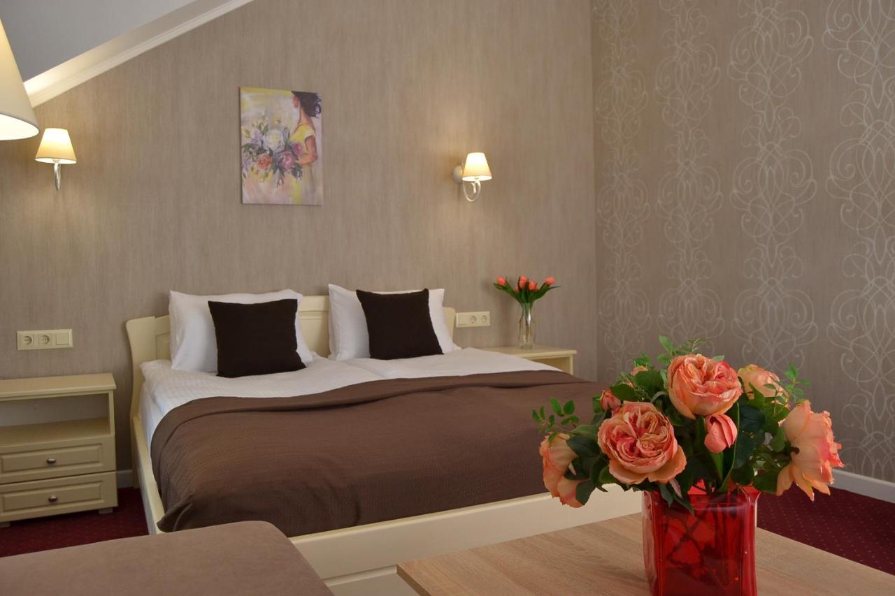 Hotel Ajur Odessa Buitenkant foto