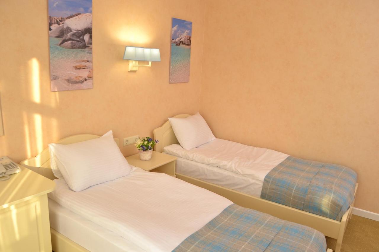Hotel Ajur Odessa Buitenkant foto