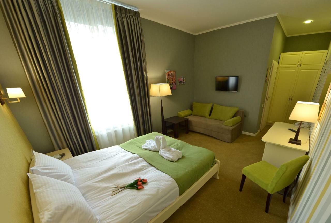 Hotel Ajur Odessa Buitenkant foto