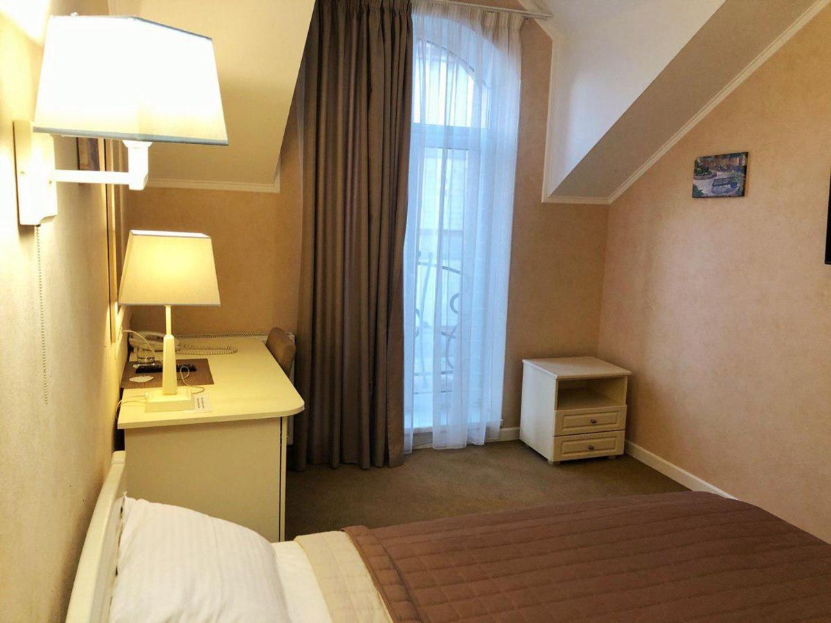 Hotel Ajur Odessa Buitenkant foto